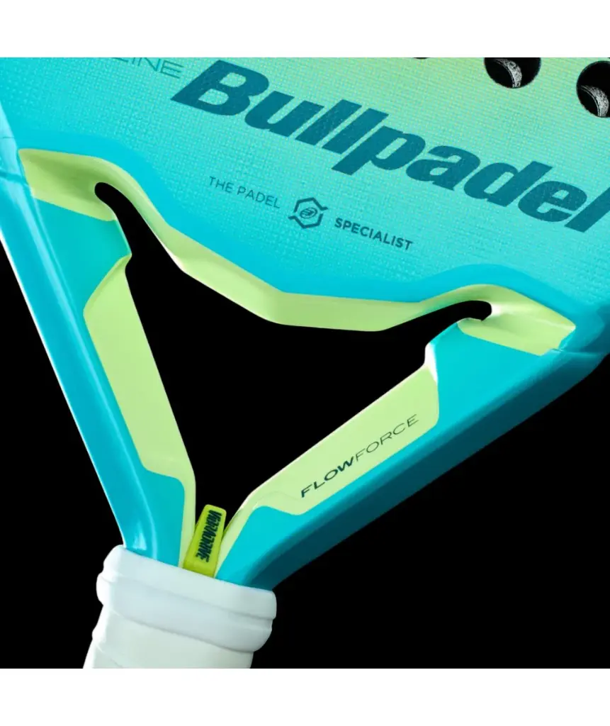 pala-bullpadel-flow-woman-25-8.webp